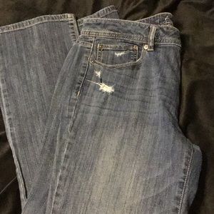 EUC Apt 9 Relaxed Crop Jeans